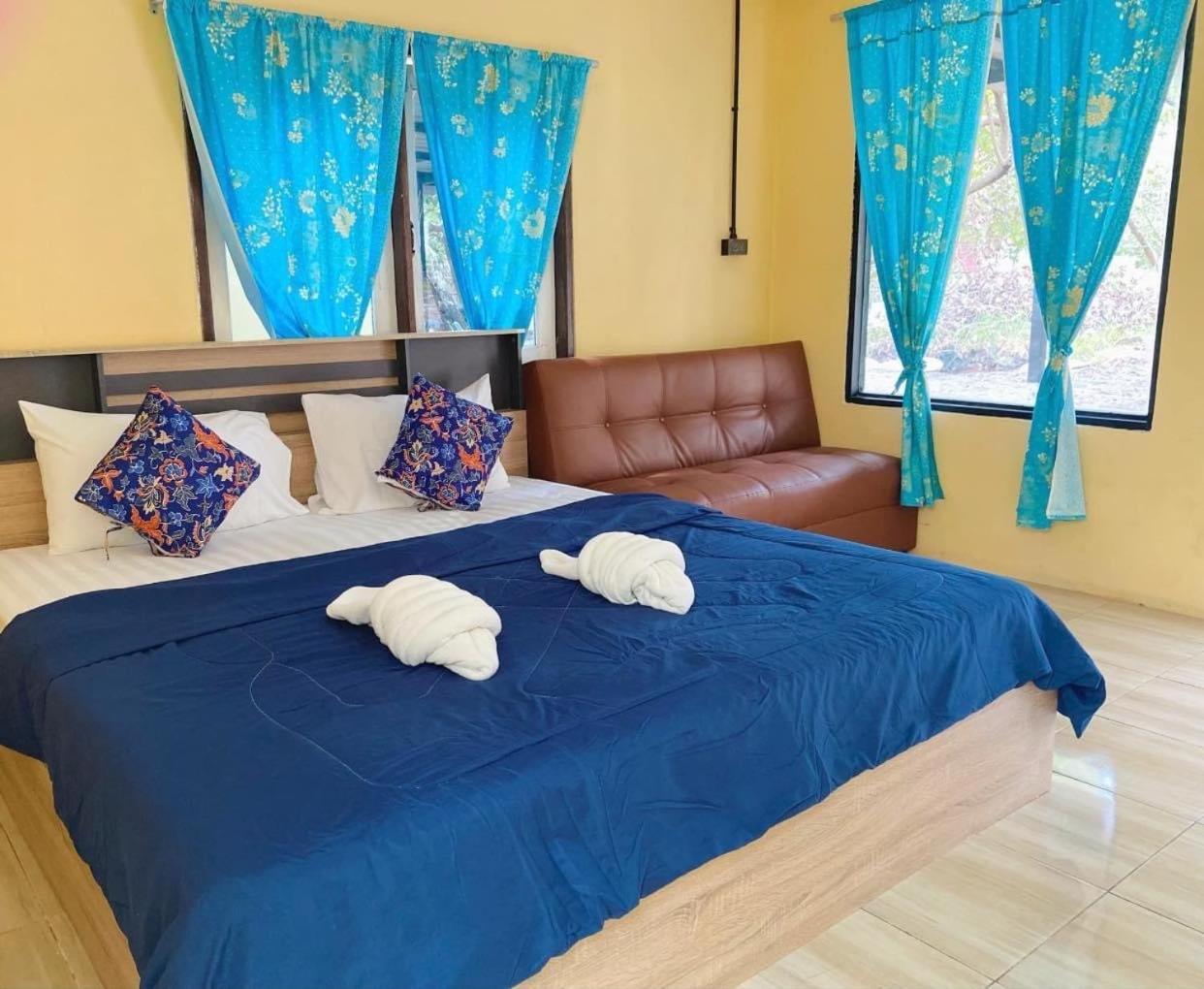 Lucky Resort Koh Phayam Exterior photo